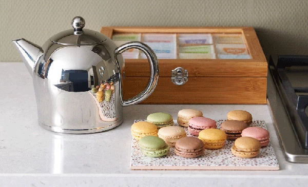 Bredemeijer Teekanne Minuet Santhee Hochglanzpoliert 1,4 Liter 2 Bredemeijer Teekanne Minuet Santhee Hochglanzpoliert 1,4 Liter – Bild 2