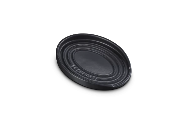 Le Creuset Löffelablage Oval, 16 Cm In Schwarz Matt 2 Le Creuset Löffelablage Oval, 16 Cm In Schwarz Matt – Bild 2