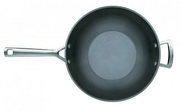Le Creuset Aluminium-Antihaft Wok-Pfanne 30 Cm / 4,7 Liter, Mit Gegengriff 8 Le Creuset Aluminium-Antihaft Wok-Pfanne 30 Cm / 4,7 Liter, Mit Gegengriff – Bild 8
