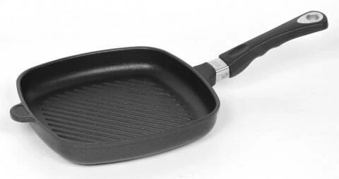 AMT Gastroguss AMT Eckpfanne Flach Aus Aluguss Mit Grillstreifen Für Induktion 26 X 26 Cm 1 AMT Gastroguss AMT Eckpfanne Flach Aus Aluguss Mit Grillstreifen Für Induktion 26 X 26 Cm