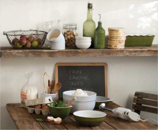 Emile Henry Salzfass in farine Emile Henry Salzfass In Farine -la rochere shop Kuechenaccessoires 2011 accessoires classiques l 1