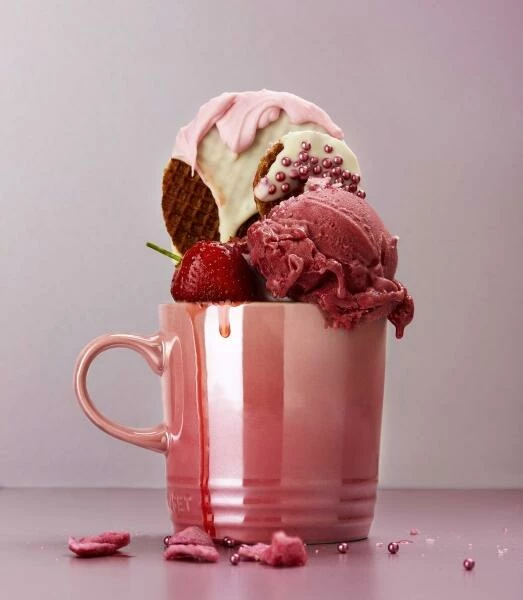 Le Creuset Becher 0,35 Liter In Ofenrot Metallic 4 Le Creuset Becher 0,35 Liter In Ofenrot Metallic – Bild 4