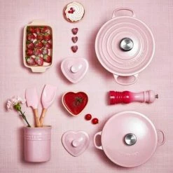 Le Creuset Salzmühle In Shell Pink -la rochere shop Uebersicht Chiffon Pink Stimmungsbild 06 neu 4 l