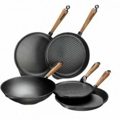 Skeppshult Wokpfanne Aus Gusseisen Mit Walnussgriff -la rochere shop V Gruppbild 2 3 l